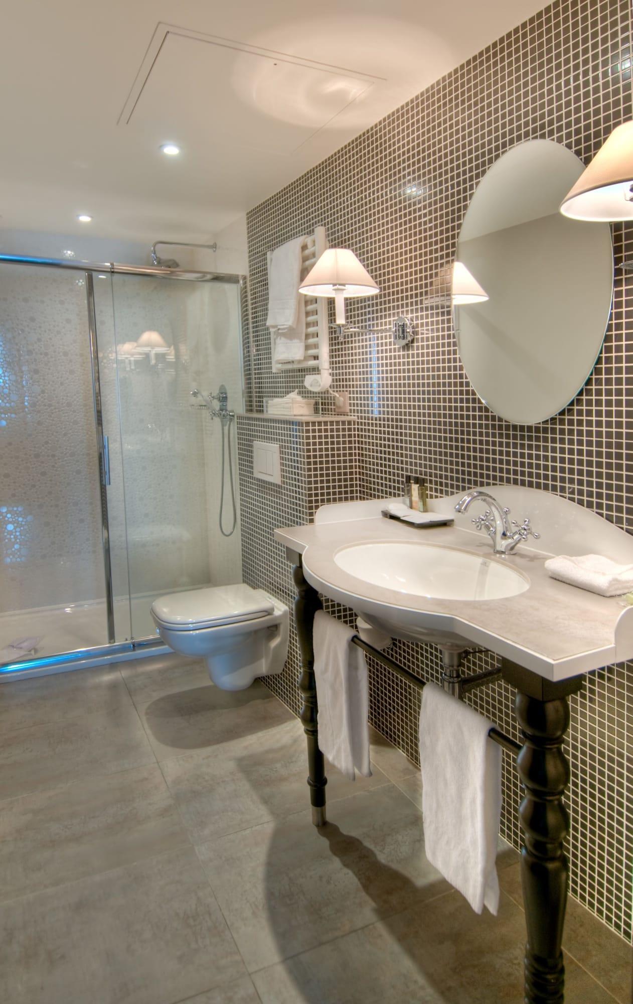 Hotel Fontaines Du Luxembourg Paris Room photo